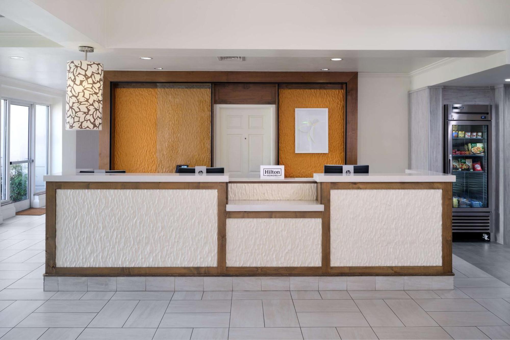 Hilton Garden Inn Houston/Bush Intercontinental Airport Exterior photo