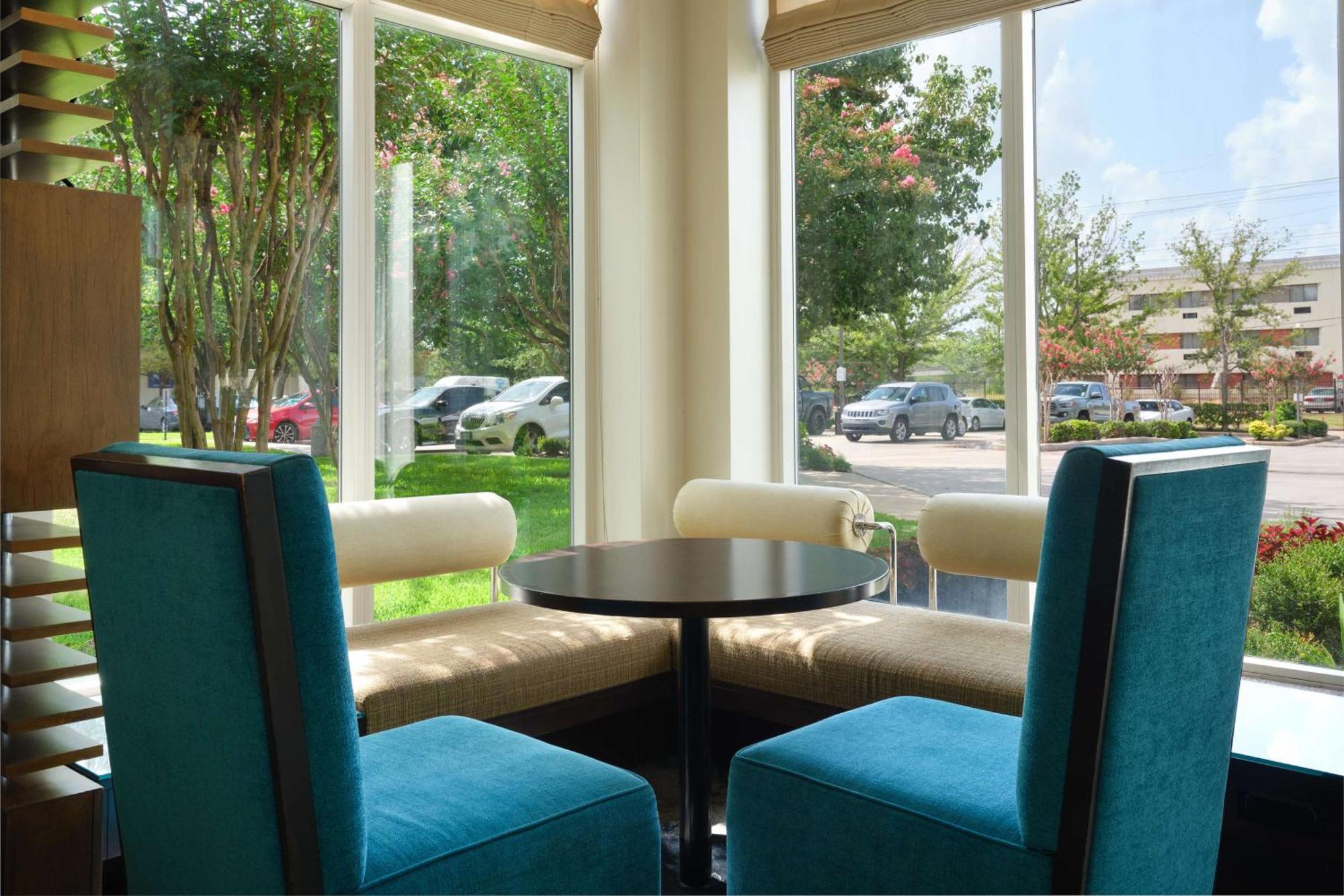 Hilton Garden Inn Houston/Bush Intercontinental Airport Exterior photo