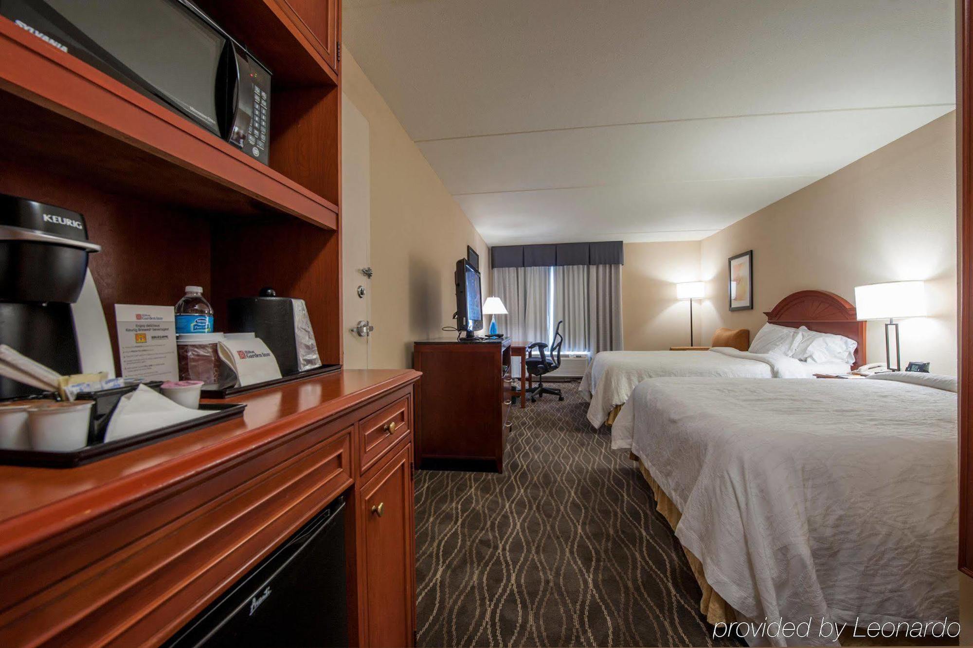 Hilton Garden Inn Houston/Bush Intercontinental Airport Exterior photo